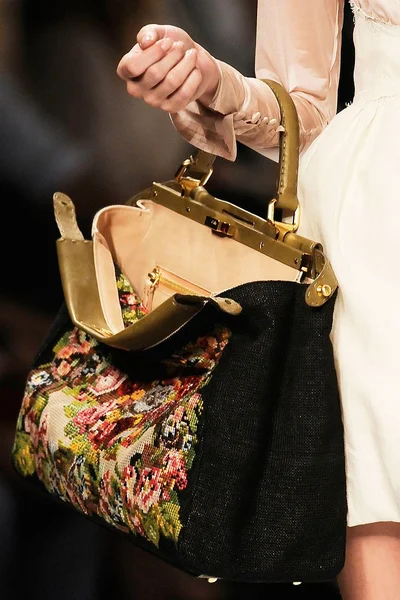Look 63